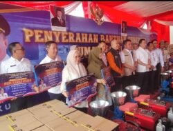 Gubernur Sumsel Serahkan Bantuan Sarpras Kepada Kelompok Masyarakat Kelautan Dan Perikanan di 17 Kabupaten Kota