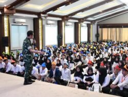 Bangun Generasi Muda Berkarakter, Kasrem 044/Gapo Sampaikan Materi Bela Negara di PKKMB IGM