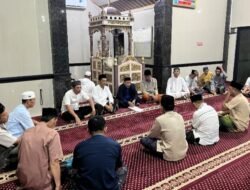 Polisi Hadir di Tengah Masyarakat, Waka Polres Lampung Utara Perkuat Silaturahmi Lewat Sholat Subuh Berjamaah