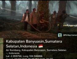 Polsek Banyuasin I Padamkan Karhutla di Desa Duren Ijo, Luas Lahan Terbakar Sekitar 1,5 Hektare