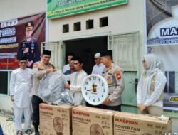 Dengarkan Aspirasi Warga, Kapolres Banyuasin Serahkan Bantuan untuk Masjid Nurul Iman